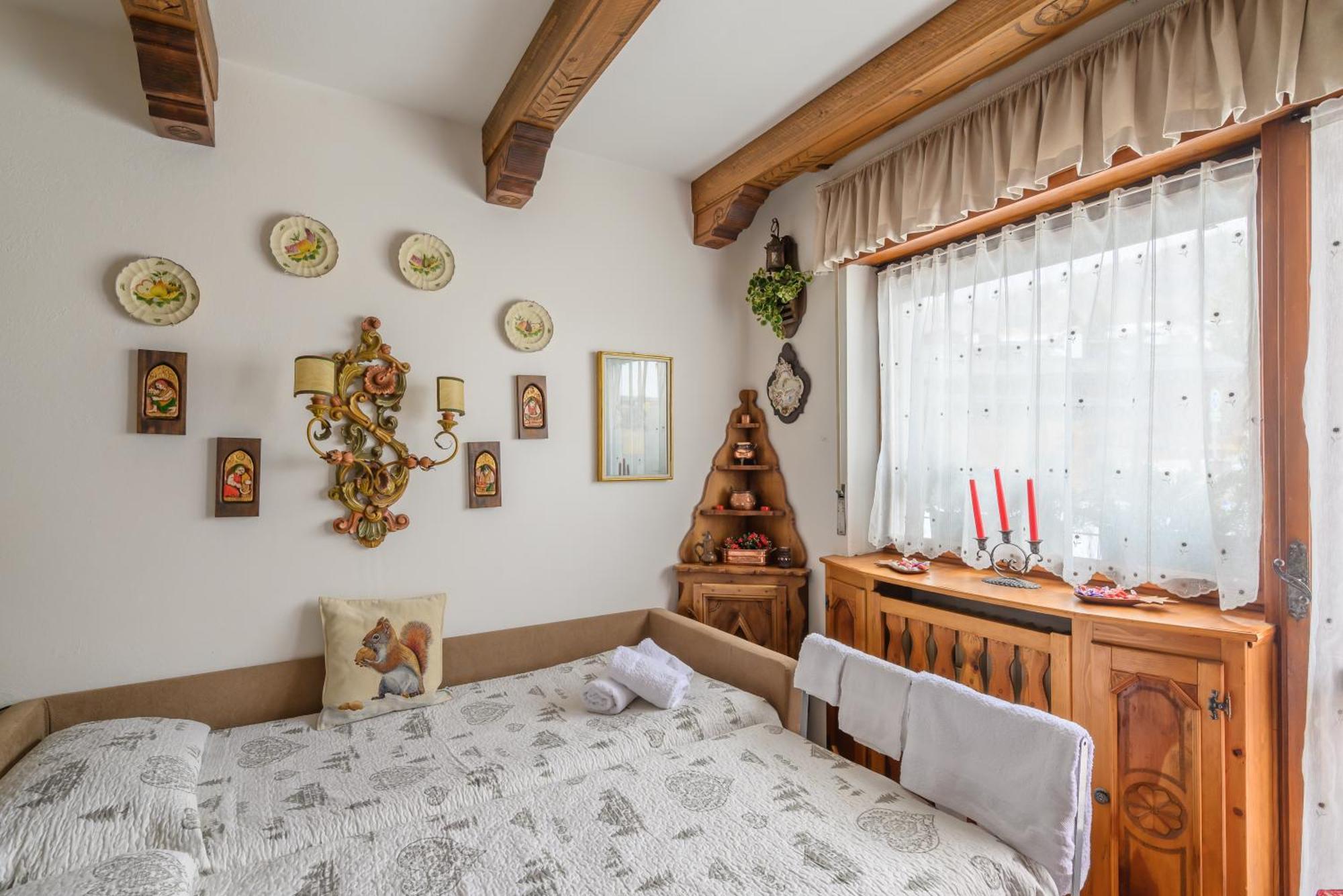 Ca' Dello Scoiattolo Daire Cortina dʼAmpezzo Dış mekan fotoğraf